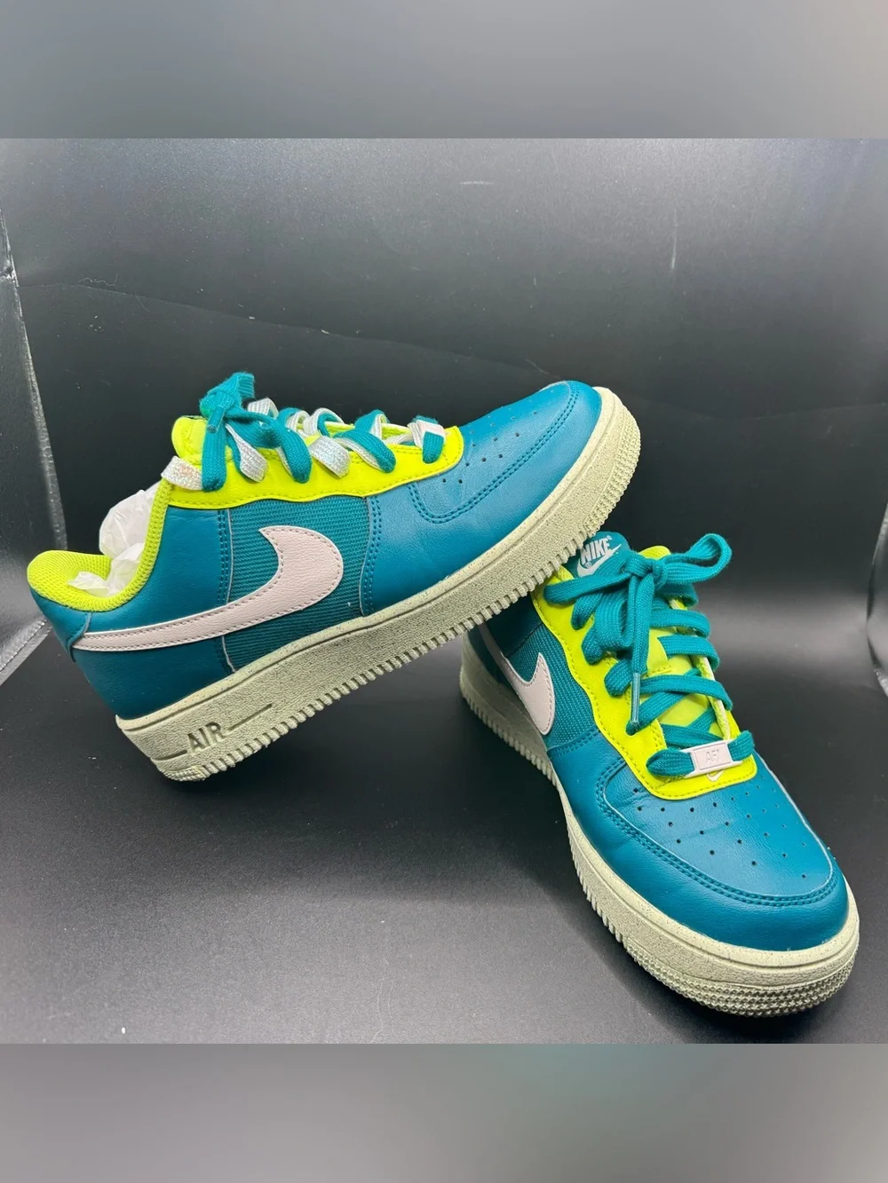 Nike Air Force 1 ‘07 LV8 Teal Volt Sneakers | Men’s 6 / Women’s 7.5 | DM1086-300
